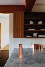 Load image into Gallery viewer, Copper Bottle Hammered (1L)