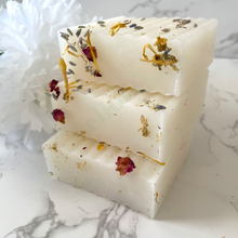 Load image into Gallery viewer, Feminine Wash with Apple Cider Vinegar Yoni Soap