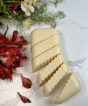 Load image into Gallery viewer, Mango Butter (1 lb)